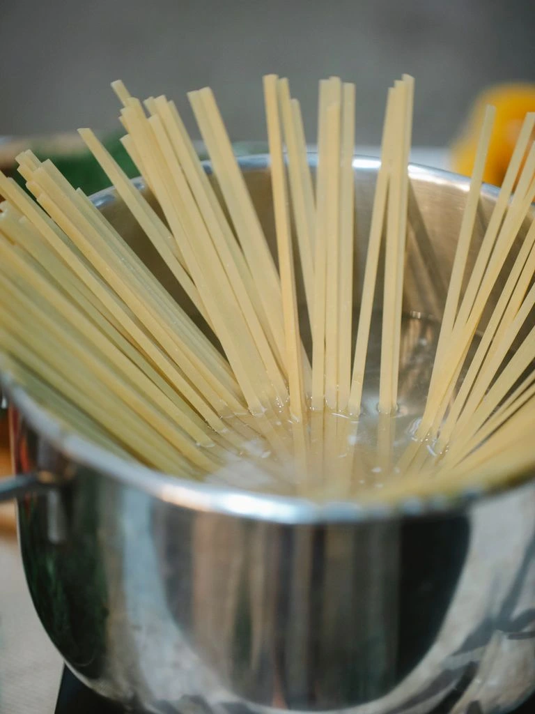One-pot lemon garlic parmesan pasta